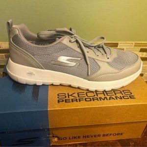 MEN’S Skechers GO WALK Max - Painted Sky Mens Size 9.5